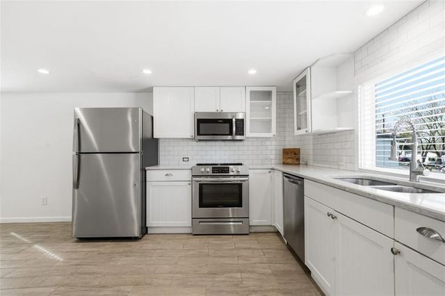 5973 Lights Ferry Road, Flowery Branch, GA 30542