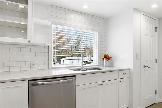 5973 Lights Ferry Road, Flowery Branch, GA 30542