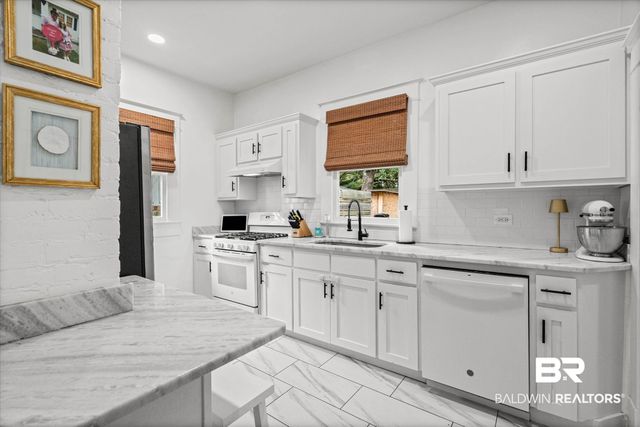 107 Demouy Ave, Mobile, AL 36606