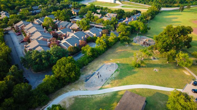 7510 Holly Hill Drive 152, Dallas, TX 75231