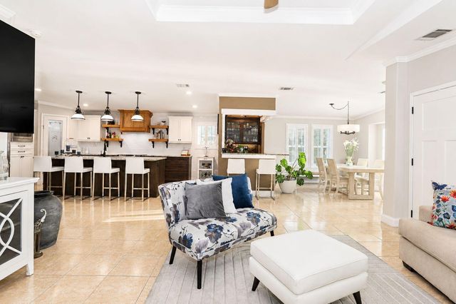 6164 N Ironwood Lane, Atlantis, FL 33462