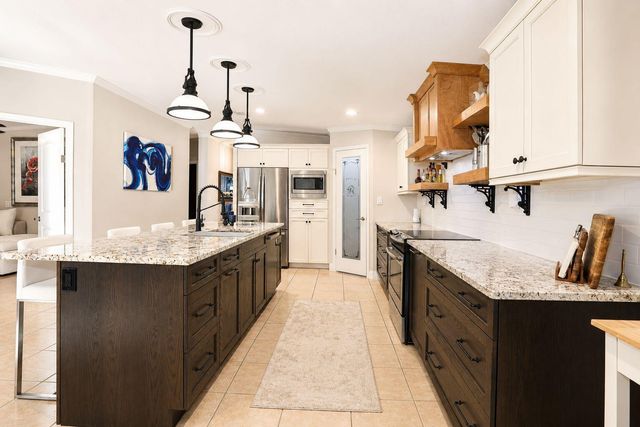 6164 N Ironwood Lane, Atlantis, FL 33462