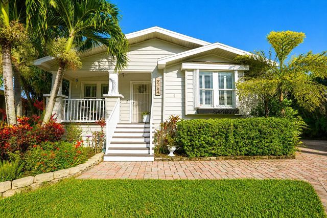 6164 N Ironwood Lane, Atlantis, FL 33462