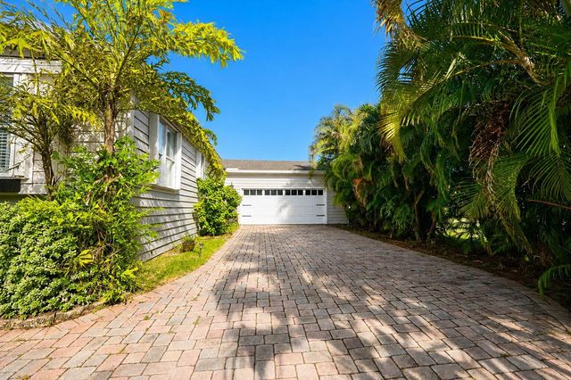 6164 N Ironwood Lane, Atlantis, FL 33462