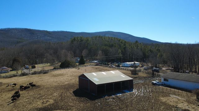 9210 Potts Creek RD, Covington, VA 24426