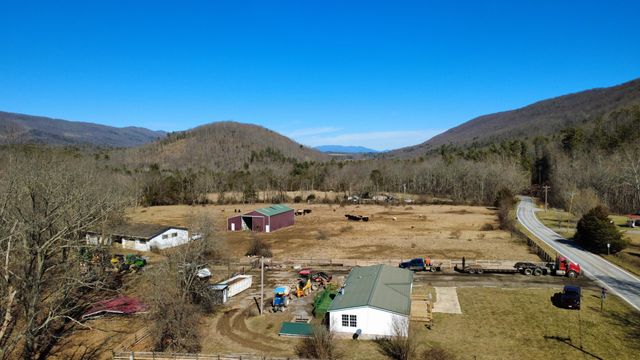 9210 Potts Creek RD, Covington, VA 24426
