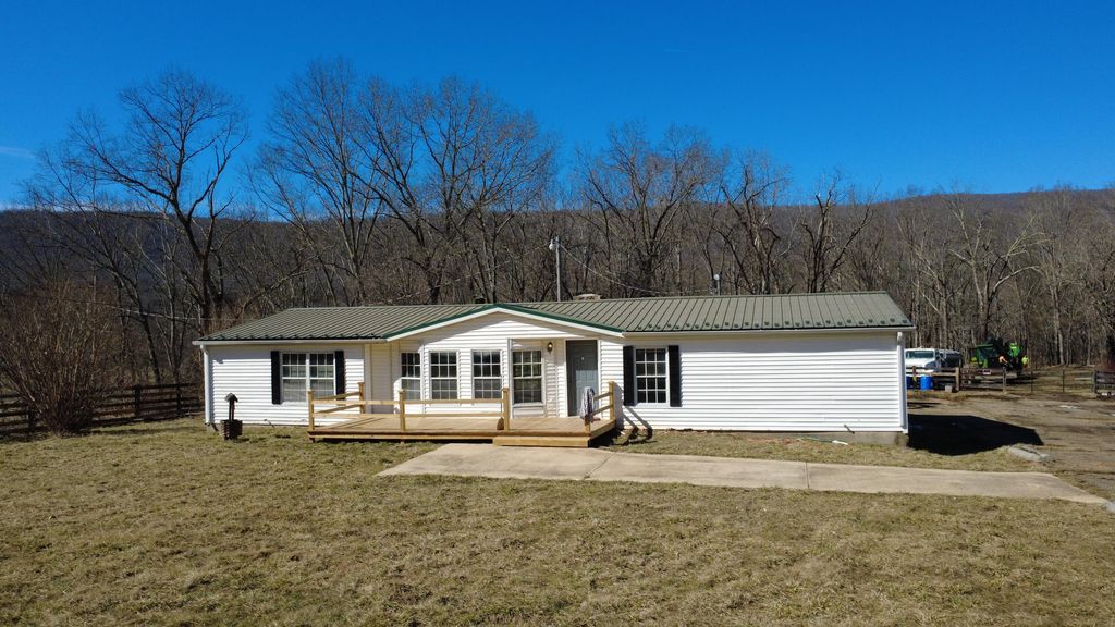 9210 Potts Creek RD, Covington, VA 24426