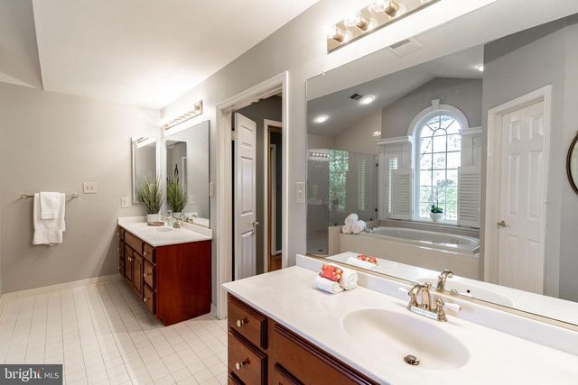 10117 MEYER POINT TER, Potomac, MD 20854