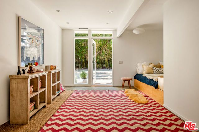 9031 Wonderland Park Avenue, Los Angeles, CA 90046