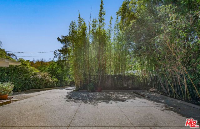 9031 Wonderland Park Avenue, Los Angeles, CA 90046