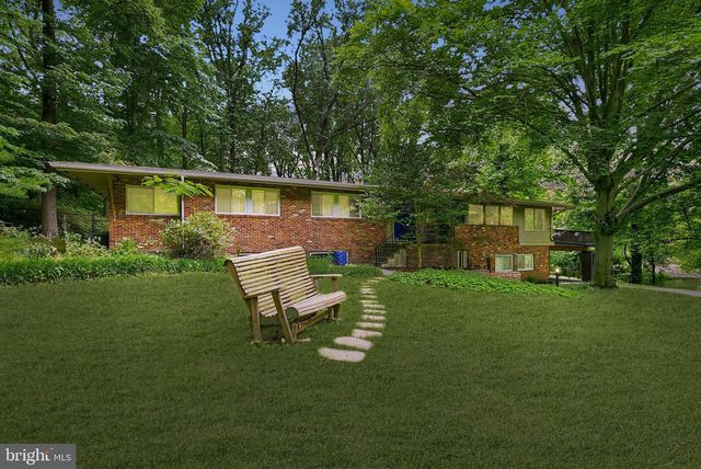 9228 FARNSWORTH DR, Potomac, MD 20854