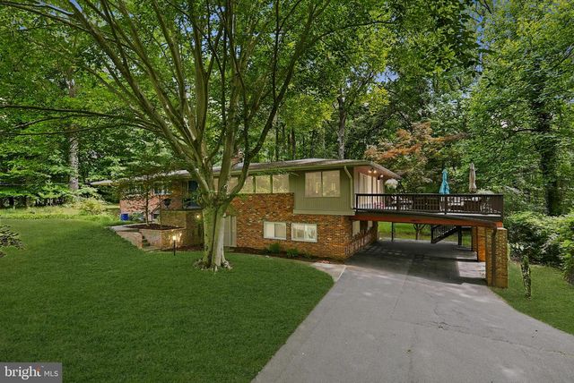 9228 FARNSWORTH DR, Potomac, MD 20854