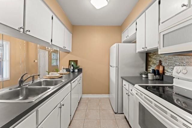 527 S LINCOLN AVENUE A208, Tampa, FL 33609