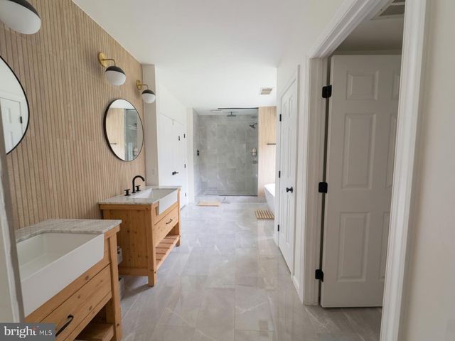 12 WINDFLOWER CT, Reisterstown, MD 21136
