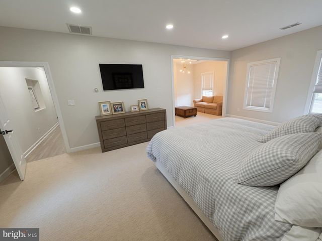 12 WINDFLOWER CT, Reisterstown, MD 21136