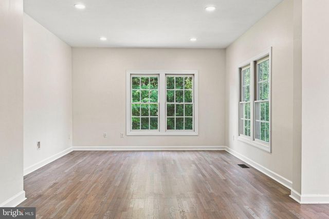 12 WINDFLOWER CT, Reisterstown, MD 21136