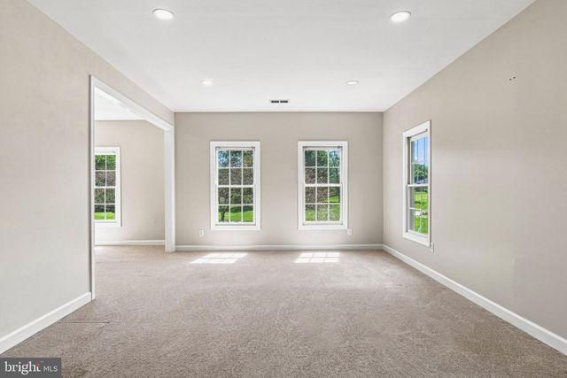 12 WINDFLOWER CT, Reisterstown, MD 21136