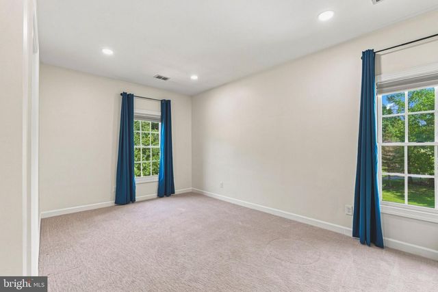 12 WINDFLOWER CT, Reisterstown, MD 21136