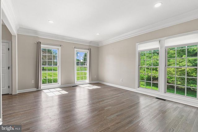 12 WINDFLOWER CT, Reisterstown, MD 21136