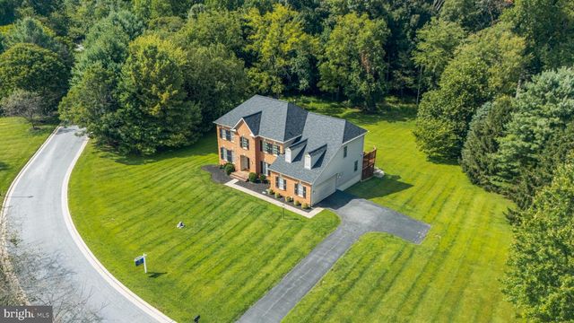 12 WINDFLOWER CT, Reisterstown, MD 21136