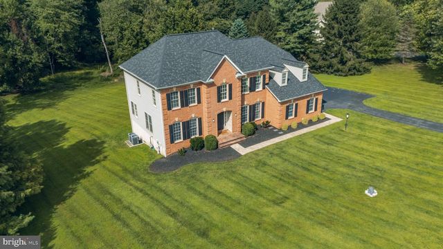 12 WINDFLOWER CT, Reisterstown, MD 21136