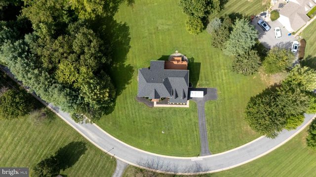12 WINDFLOWER CT, Reisterstown, MD 21136