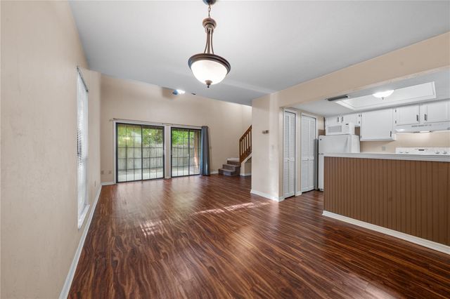 5701 SW 10TH PLACE, Gainesville, FL 32607