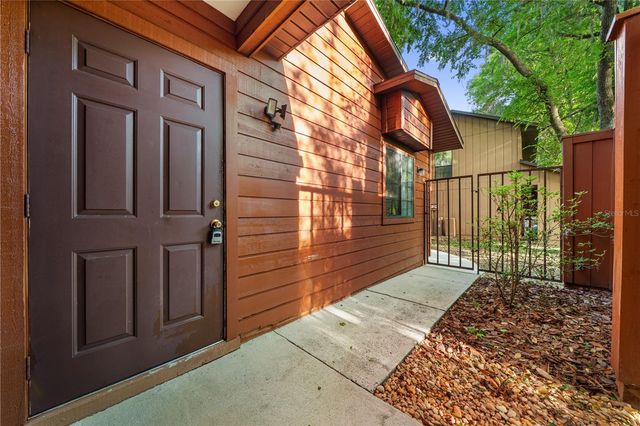 5701 SW 10TH PLACE, Gainesville, FL 32607