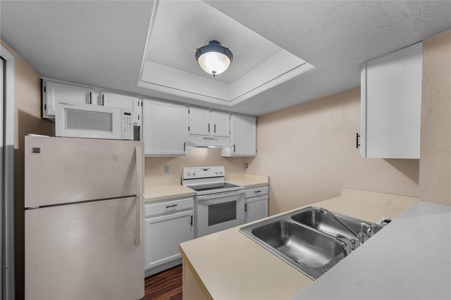 5701 SW 10TH PLACE, Gainesville, FL 32607