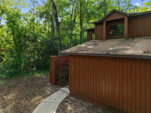 5701 SW 10TH PLACE, Gainesville, FL 32607