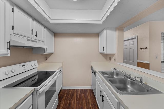 5701 SW 10TH PLACE, Gainesville, FL 32607