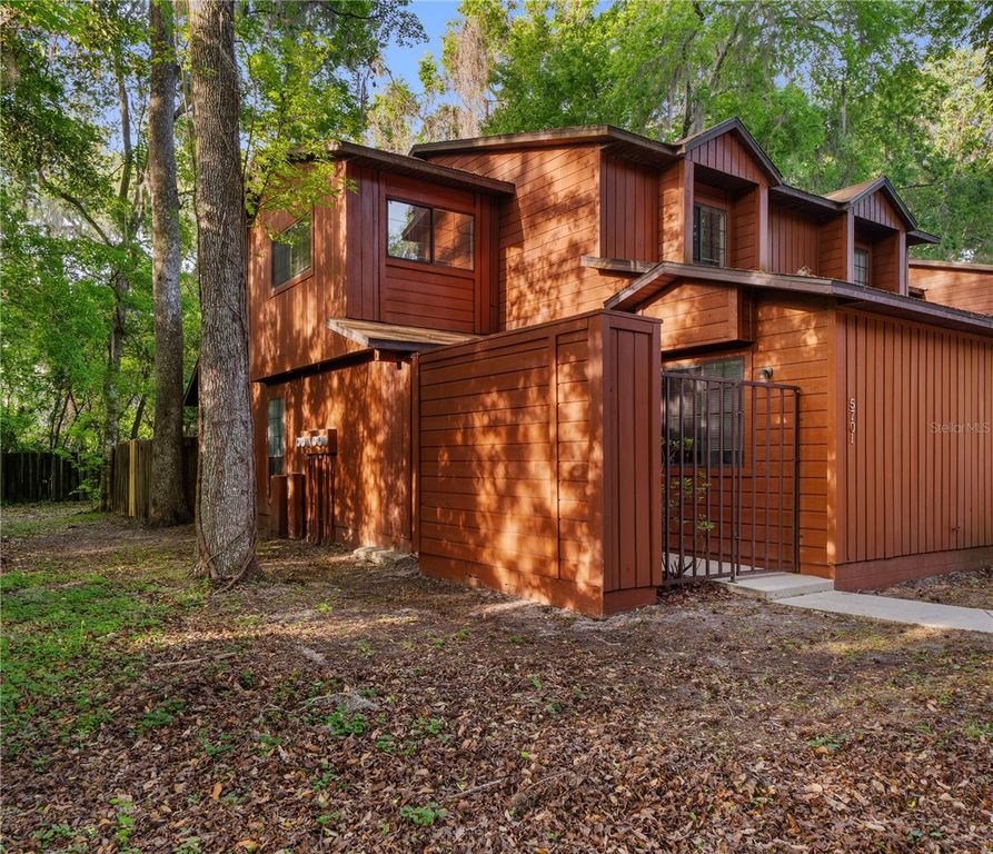 5701 SW 10TH PLACE, Gainesville, FL 32607