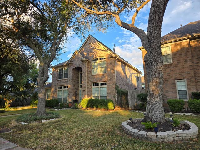 11015 Sporting Hill Lane, Sugar Land, TX 77498