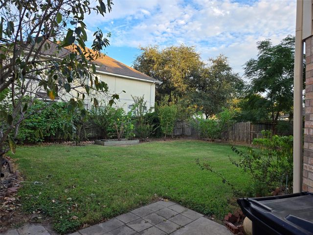 11015 Sporting Hill Lane, Sugar Land, TX 77498