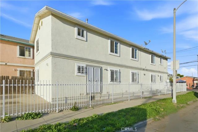 10929 Compton Avenue, Los Angeles, CA 90059