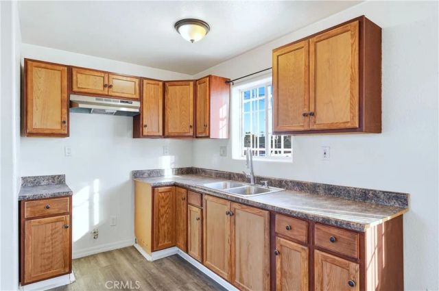 10929 Compton Avenue, Los Angeles, CA 90059