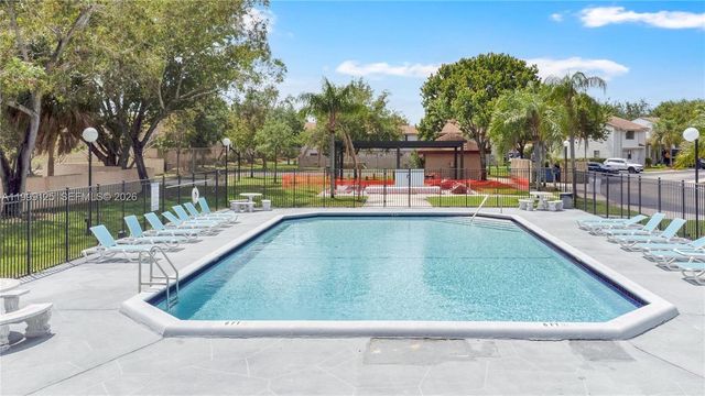 3541 NW 99th Ter 6A, Sunrise, FL 33351