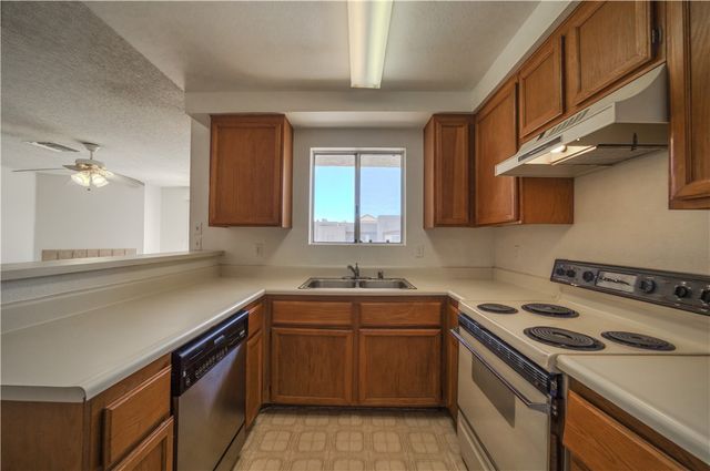 2232 Aspen Mirror Way 202, Laughlin, NV 89029