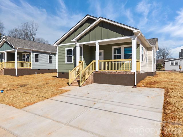 111 E Earnhardt Street, Salisbury, NC 28144