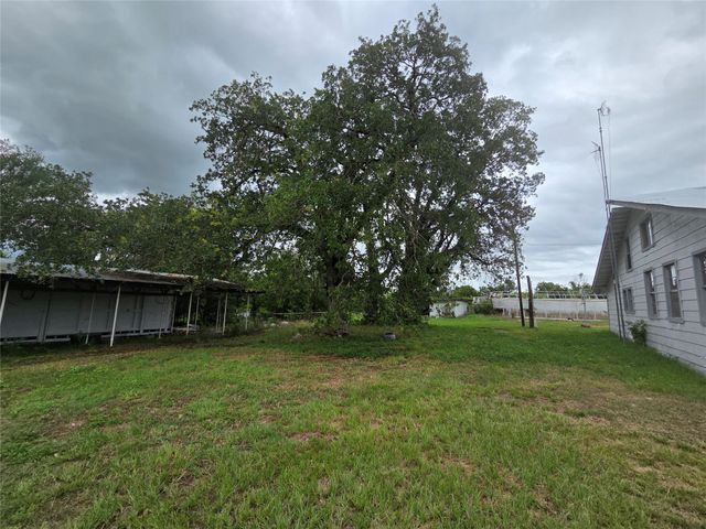 3165 CR 302, Rockdale, TX 76567