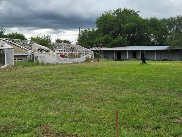 3165 CR 302, Rockdale, TX 76567