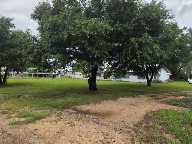 3165 CR 302, Rockdale, TX 76567
