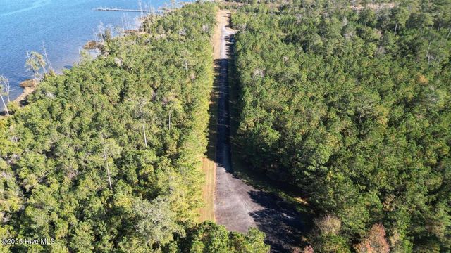 145 Wind Jammer Lane W, Merritt, NC 28556