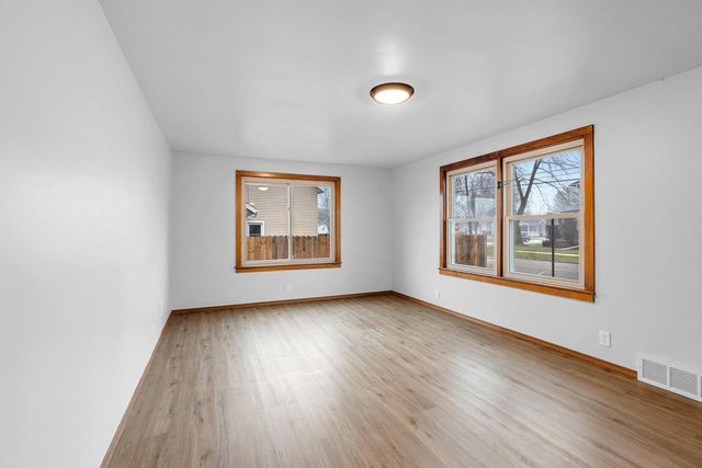 817 CHICAGO STREET, De Pere, WI 54115