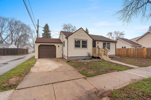 817 CHICAGO STREET, De Pere, WI 54115