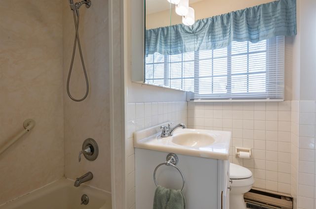 21 Victor Avenue, Nashua, NH 03060