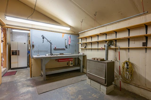 21 Victor Avenue, Nashua, NH 03060