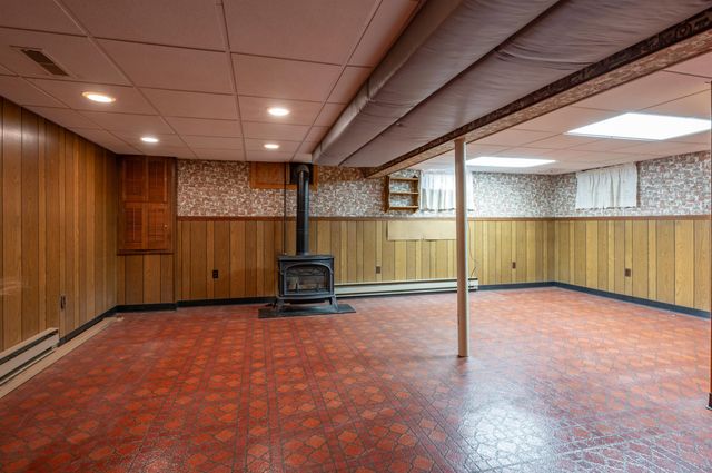 21 Victor Avenue, Nashua, NH 03060