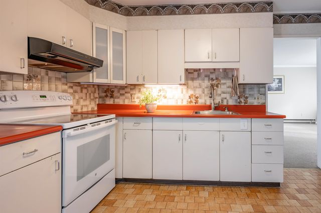 21 Victor Avenue, Nashua, NH 03060