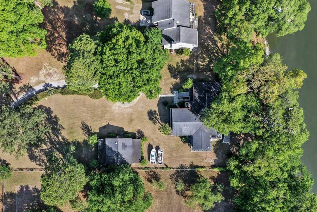 6195 Ranch Road, Wadmalaw Island, SC 29487